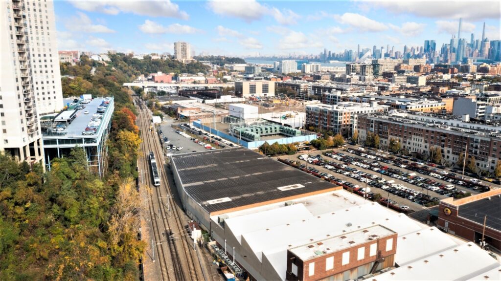 Near The light Rail to NY